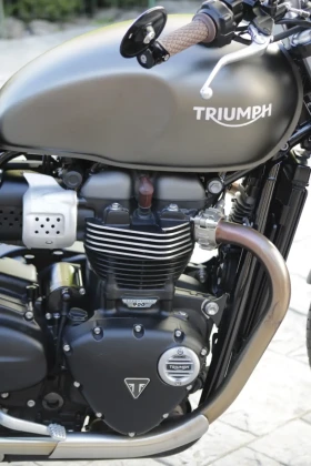 Triumph Street Twin 900 | Mobile.bg    8