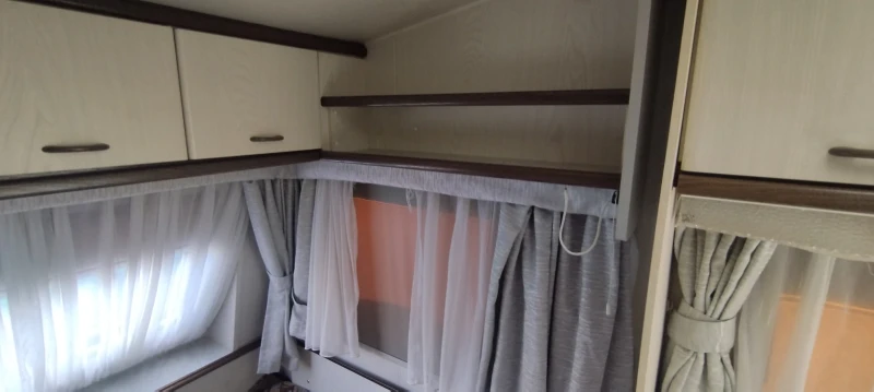 Каравана Hobby Класик, снимка 3 - Каравани и кемпери - 52509651