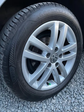 VW Golf 1.6 TDI AVTOMAT НАПЪЛНО ОБСЛУЖЕН!!!, снимка 15