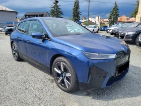 BMW iX xDrive40, снимка 1