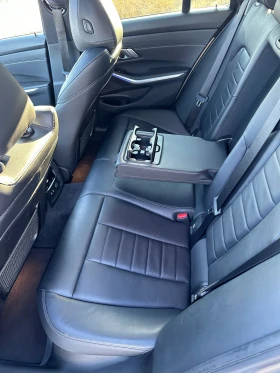 BMW 330 DIGITAL/ПОДГРЕВ/ПАНОРАМА/AMBIENT/HEAD UP/КАМЕРА - 20450 € / 39996.72 лв. - 50855447 12