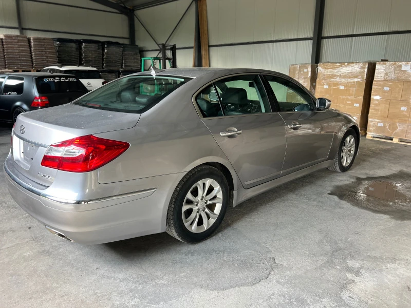 Hyundai Genesis 3.8 V6 , снимка 5 - Автомобили и джипове - 47371852