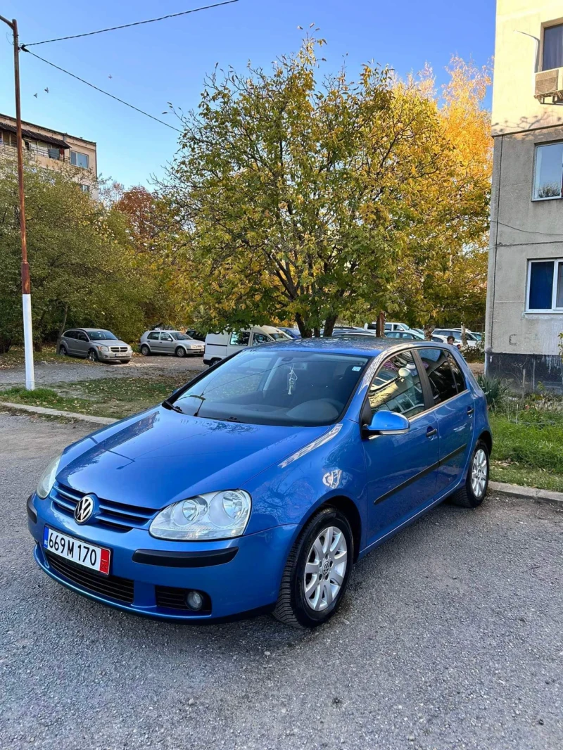 VW Golf, снимка 1 - Автомобили и джипове - 47961435