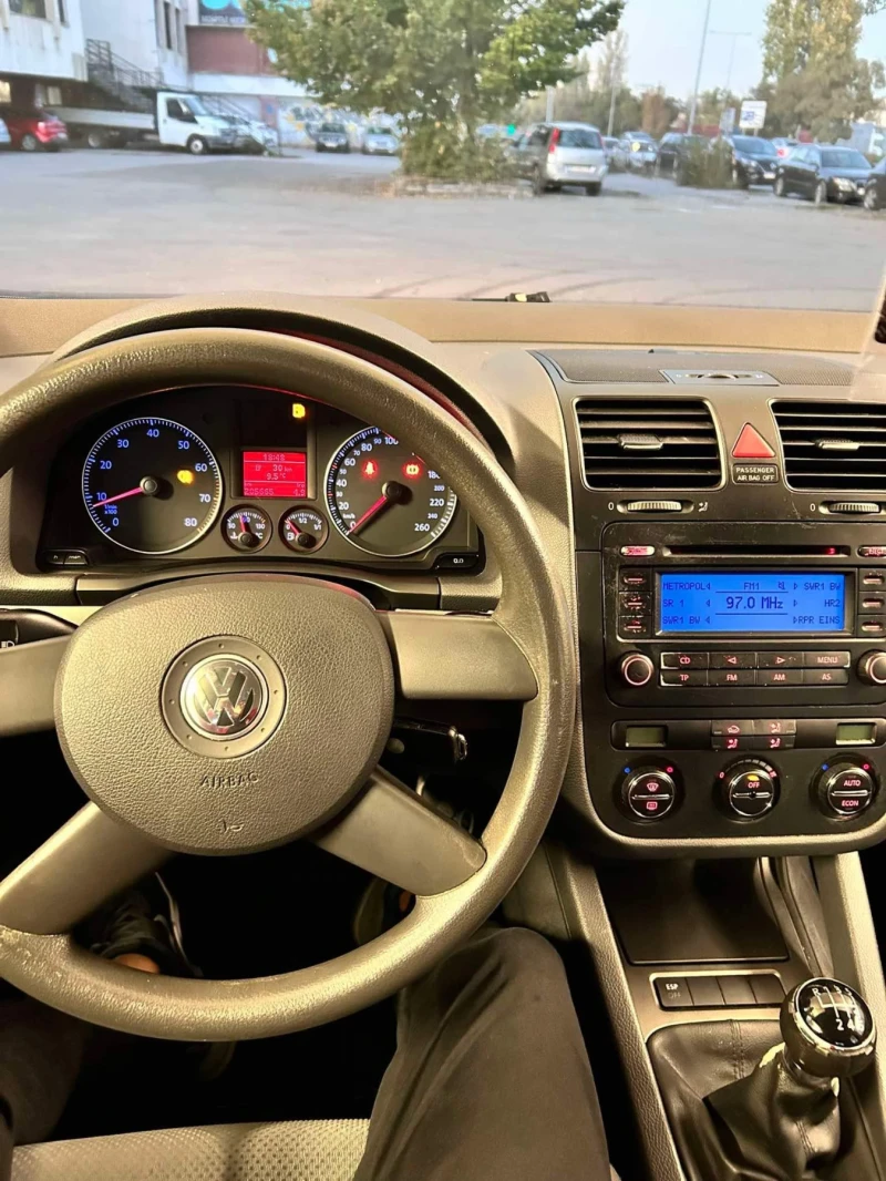 VW Golf, снимка 7 - Автомобили и джипове - 47961435