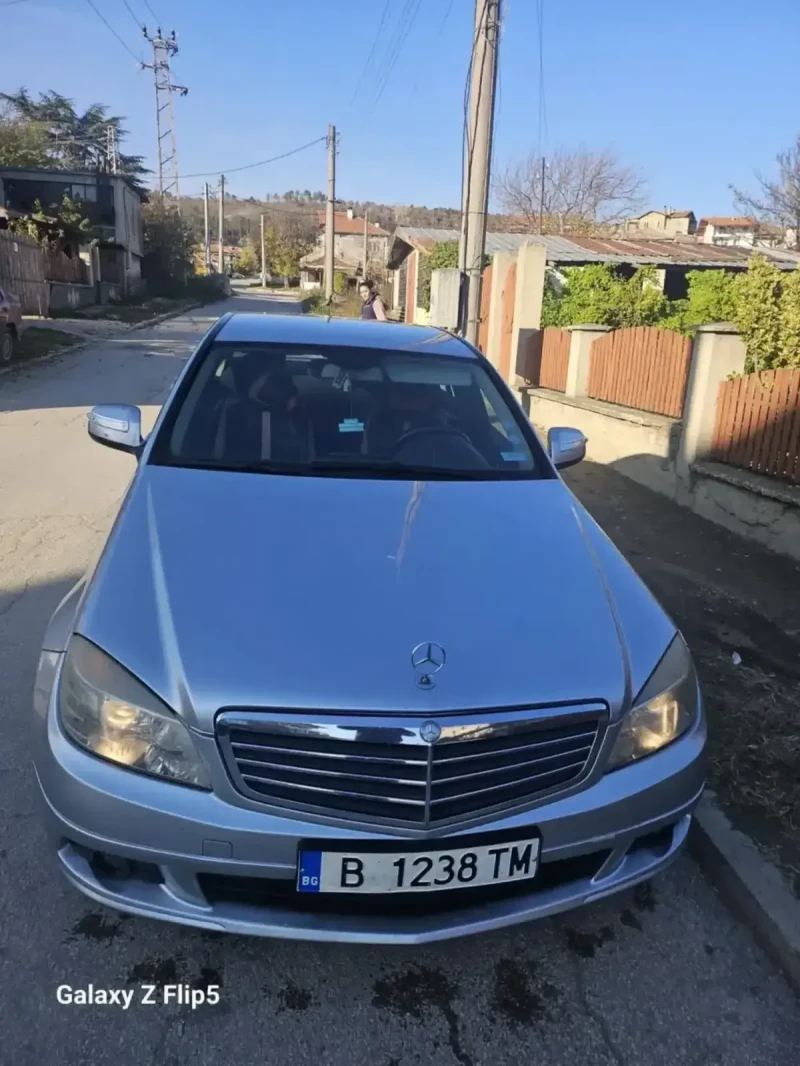 Mercedes-Benz 220, снимка 1 - Автомобили и джипове - 48041341