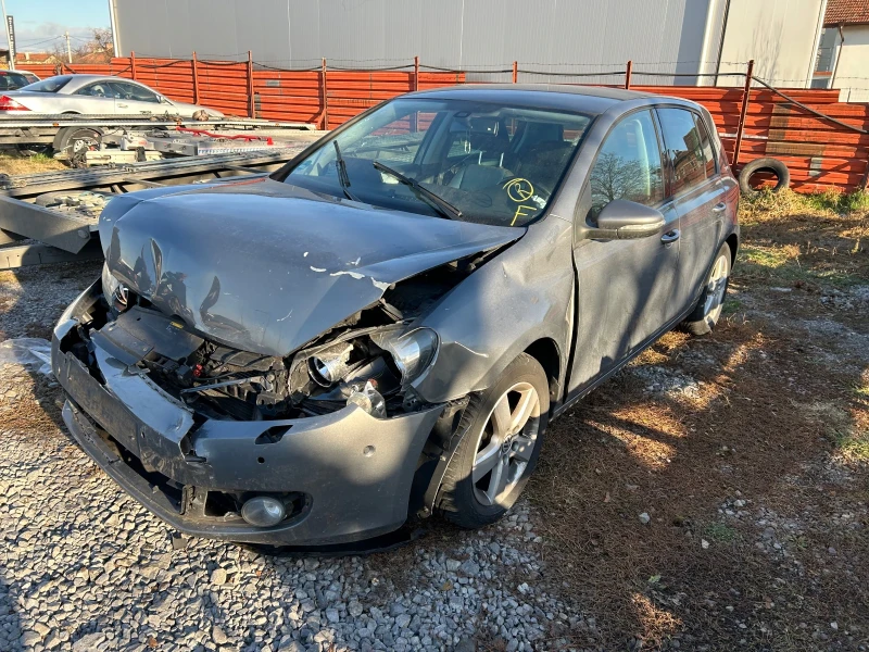 VW Golf 1.2 tsi, снимка 2 - Автомобили и джипове - 48101138