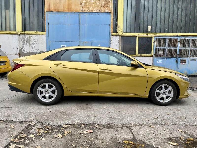 Hyundai Elantra, снимка 2 - Автомобили и джипове - 48386165