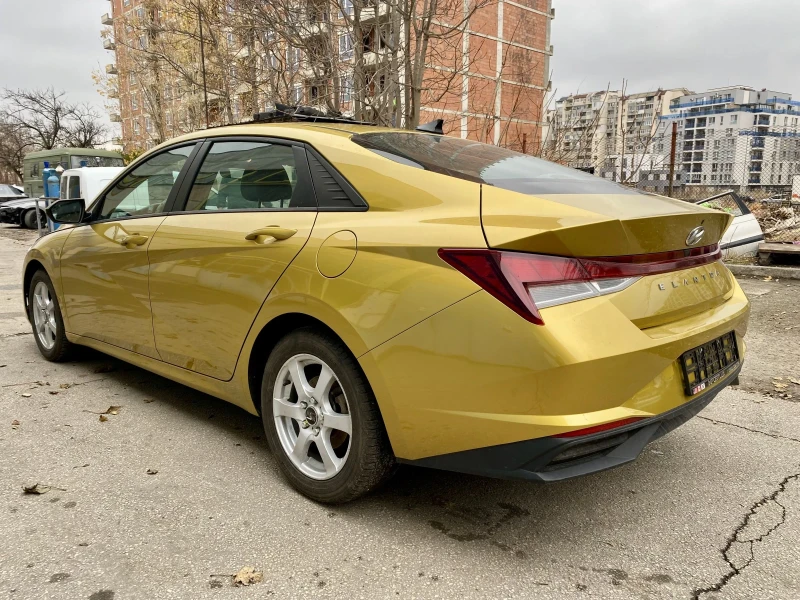 Hyundai Elantra, снимка 4 - Автомобили и джипове - 48386165