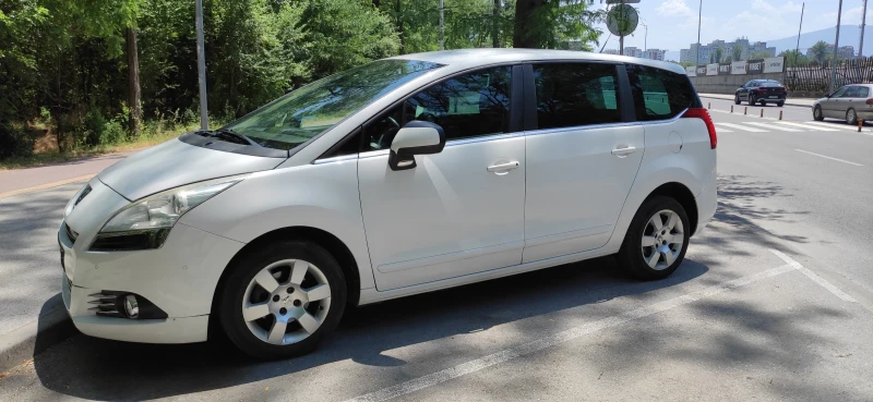 Peugeot 5008 1, 6 VTI 5местен, снимка 2 - Автомобили и джипове - 52504592