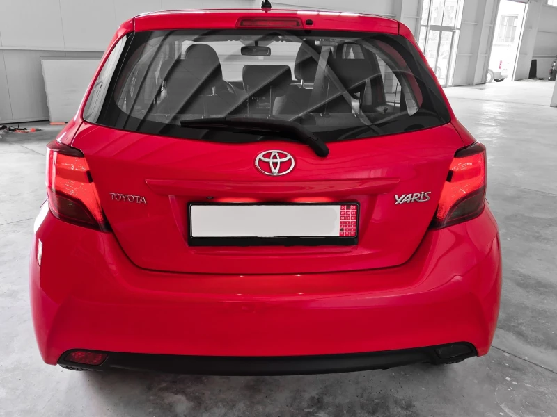 Toyota Yaris 1.0i ПЕРФЕКТЕН, снимка 4 - Автомобили и джипове - 50205740