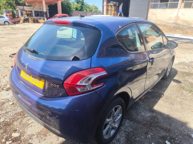 Peugeot 208, снимка 6 - Автомобили и джипове - 53033727