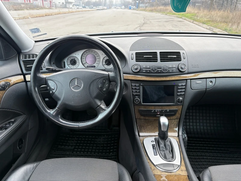 Mercedes-Benz E 280 3.0 231 hp, снимка 9 - Автомобили и джипове - 52886368