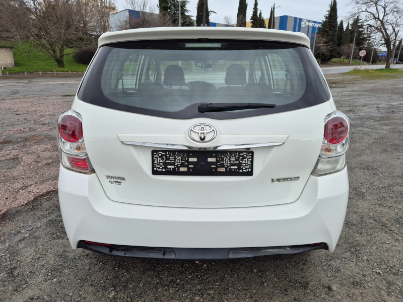 Toyota Verso 1.6d 112кс, снимка 4 - Автомобили и джипове - 53281398