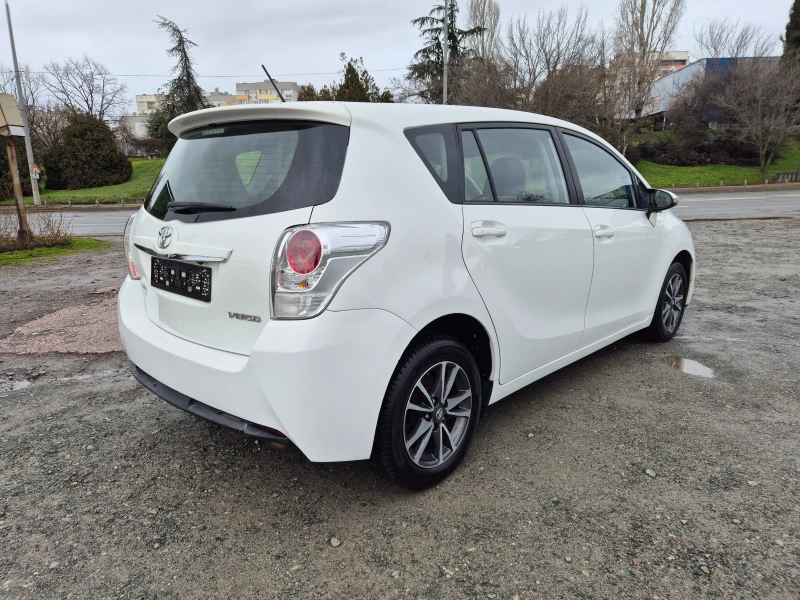 Toyota Verso 1.6d 112кс, снимка 5 - Автомобили и джипове - 53281398