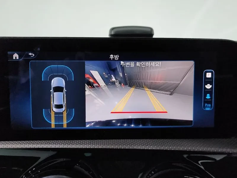 Mercedes-Benz A 220 Sedan 2024, снимка 17 - Автомобили и джипове - 55715474