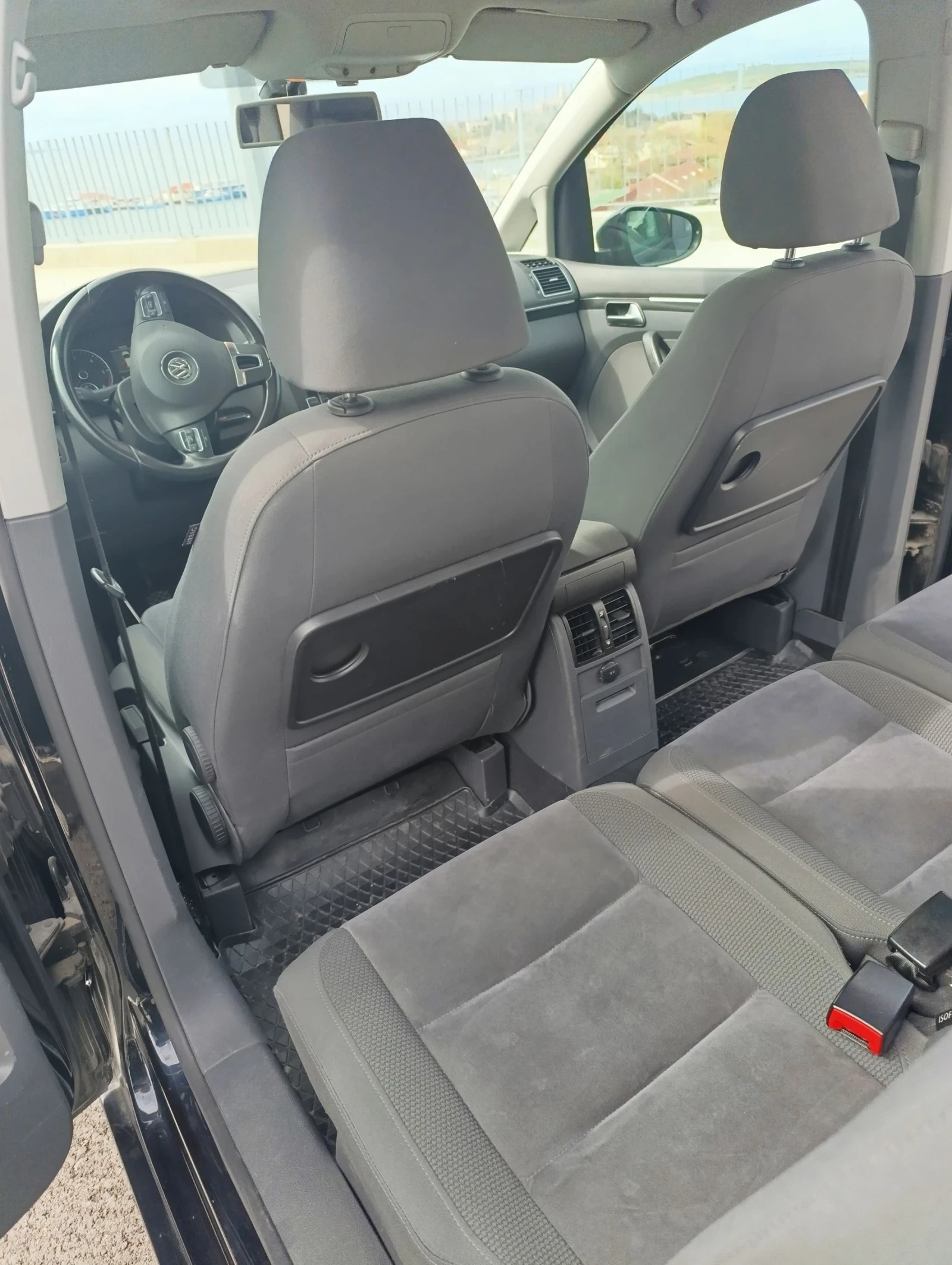 VW Touran 2.0  140к   led u b ksenon park asistent - изображение 8
