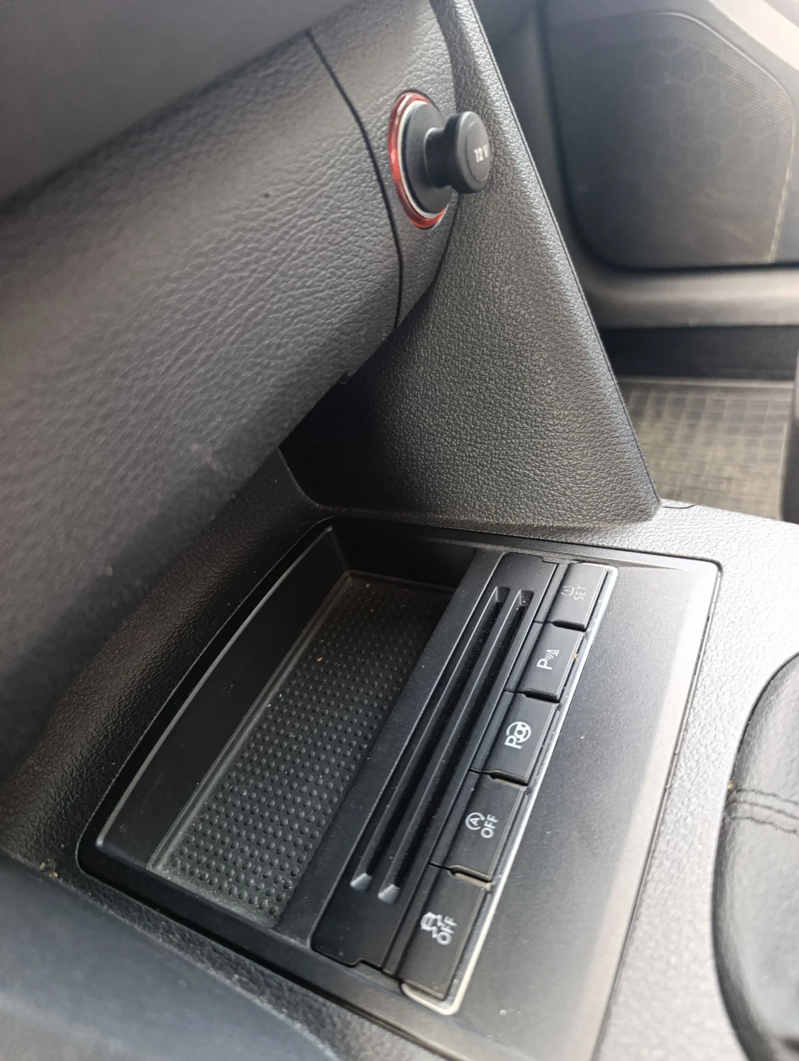 VW Touran 2.0  140   led u b ksenon park asistent | Mobile.bg   13