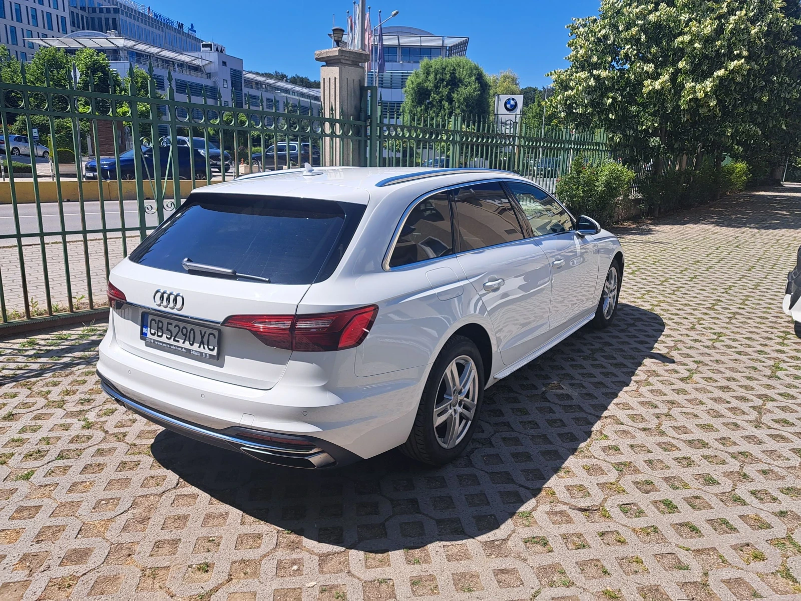 Audi A4 Milde hybrid  - изображение 4