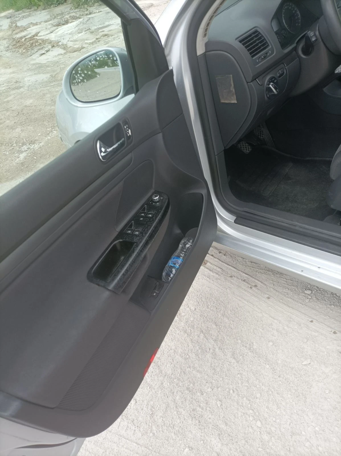 VW Golf 1.6 - изображение 9