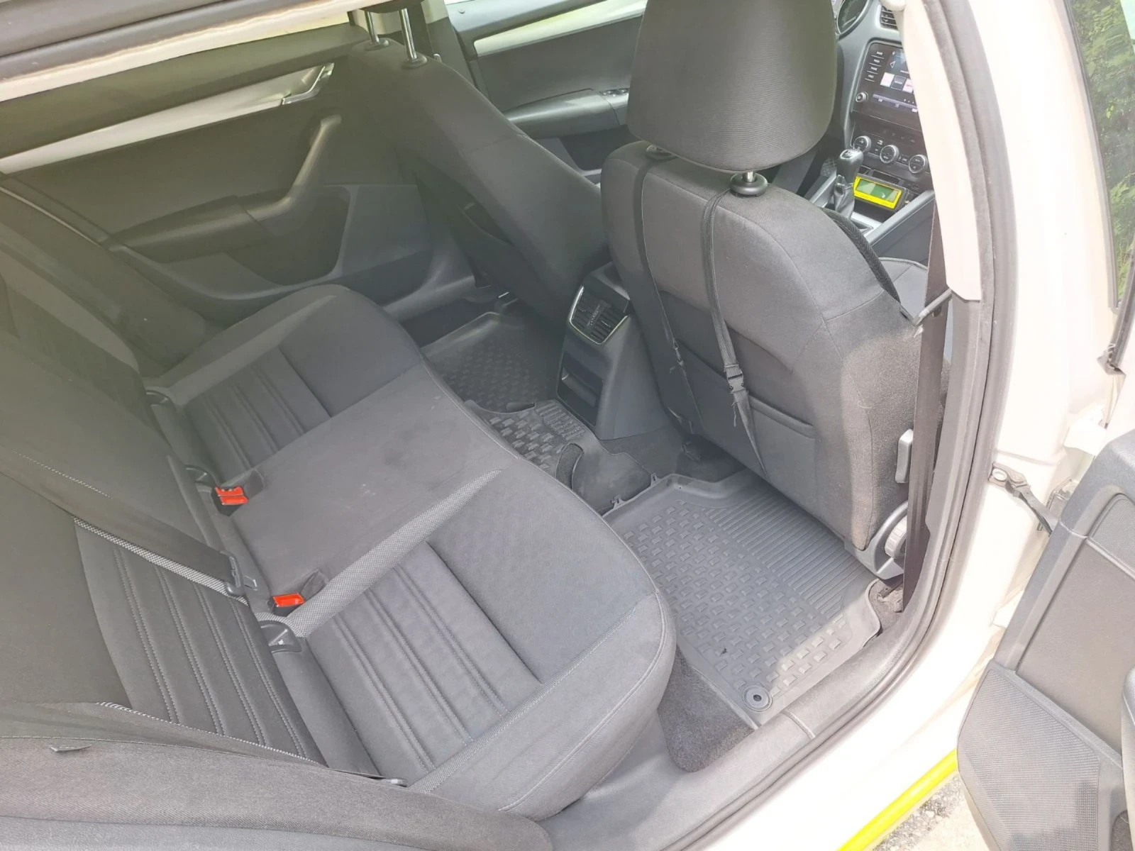 Skoda Octavia 1, 6тди - изображение 8