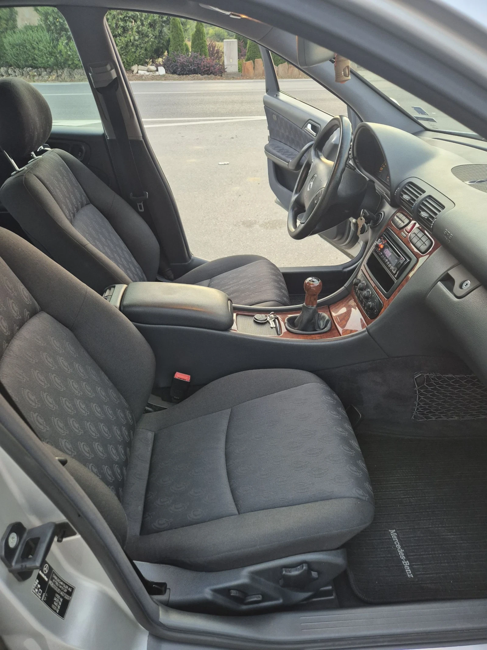Mercedes-Benz C 180 | Mobile.bg — изображение 17