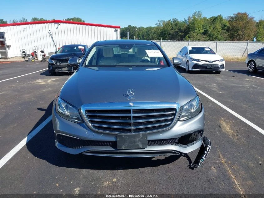 Mercedes-Benz E 300 2017 MERCEDES-BENZ E 300 4MATIC | Mobile.bg   2