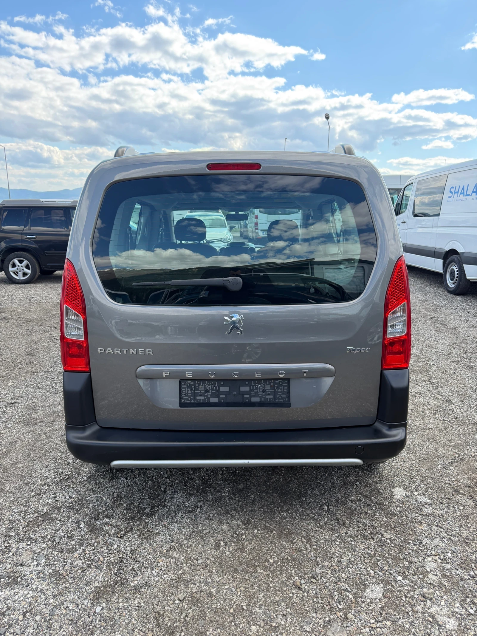 Peugeot Partner 1.6HDI, снимка 6 - Автомобили и джипове - 53407018