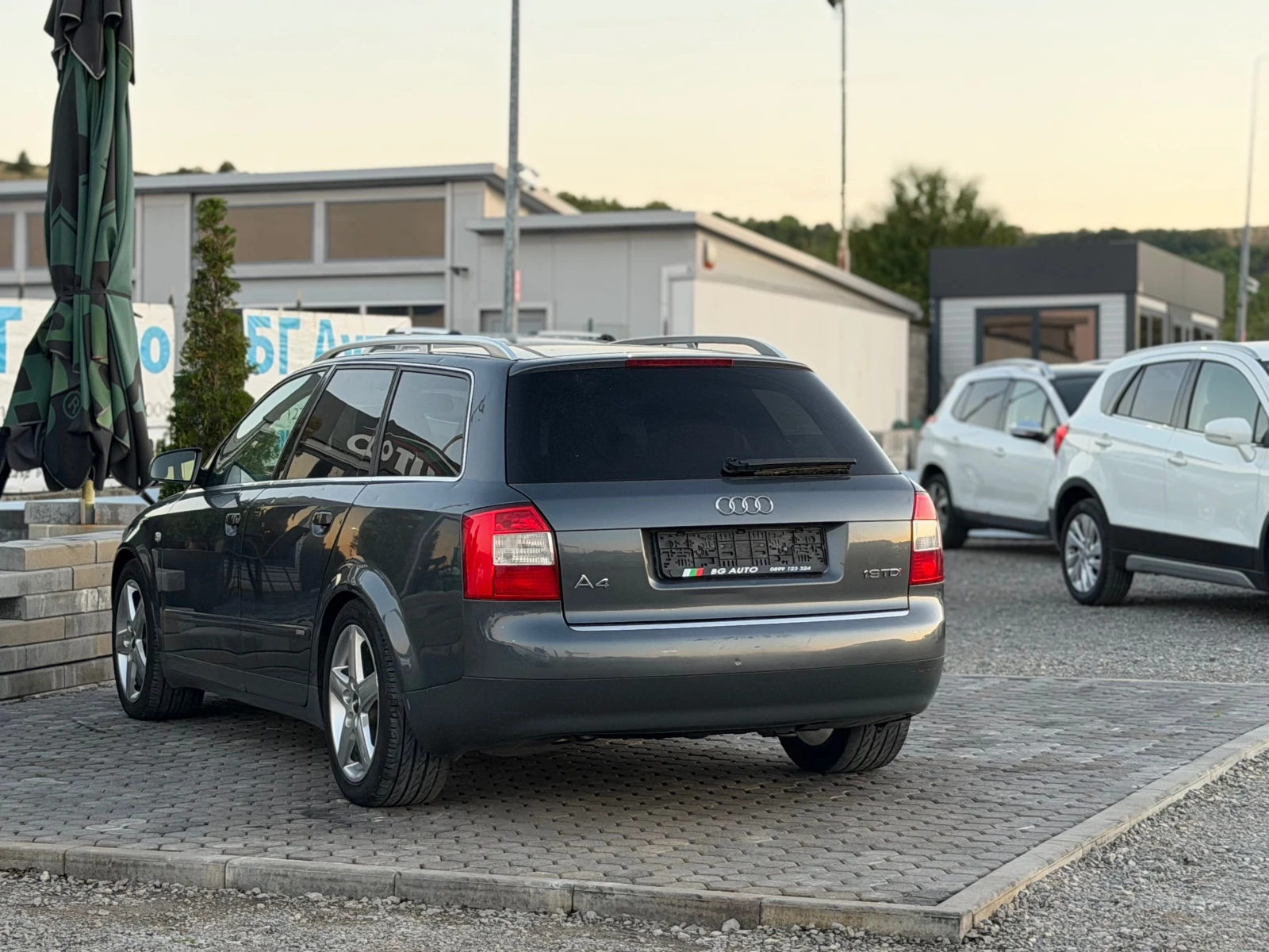 Audi A4 = ИТАЛИЯ= 1.9 TDI-131= 6 СКОРОСТИ= S-LINE= , снимка 6 - Автомобили и джипове - 53559332