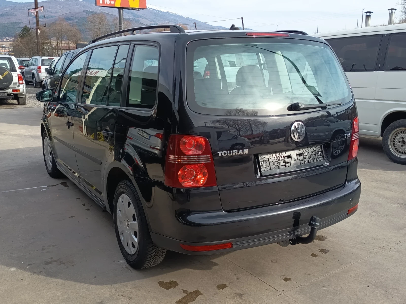 VW Touran 1.9tdi, снимка 6 - Автомобили и джипове - 53712937