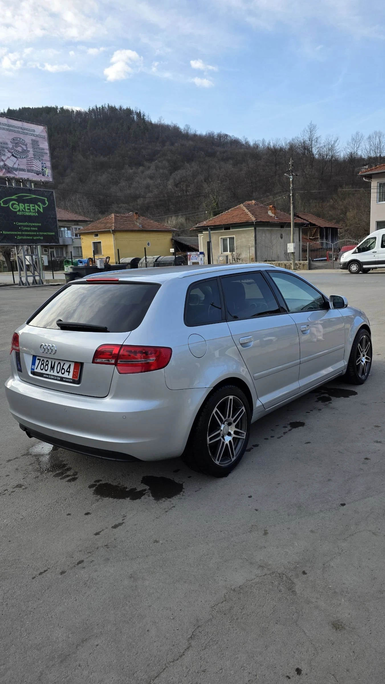 Audi A3 2.0 TDI Facelift, снимка 3 - Автомобили и джипове - 53878627