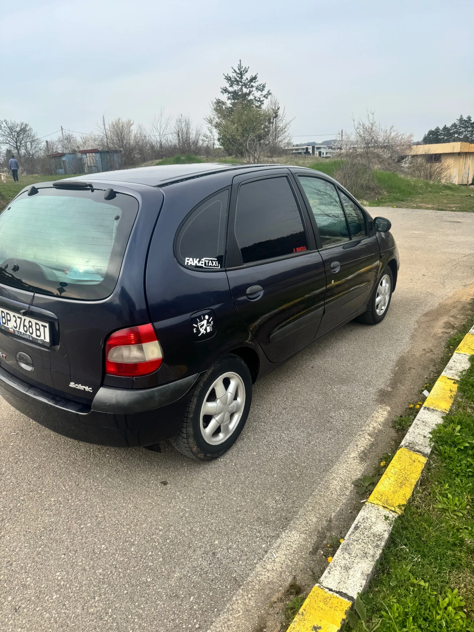 Renault Scenic, снимка 11 - Автомобили и джипове - 54181725