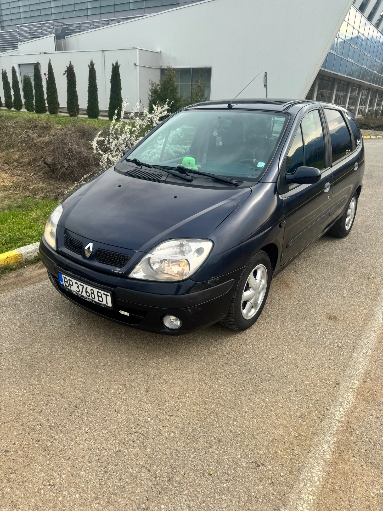 Renault Scenic, снимка 8 - Автомобили и джипове - 54181725
