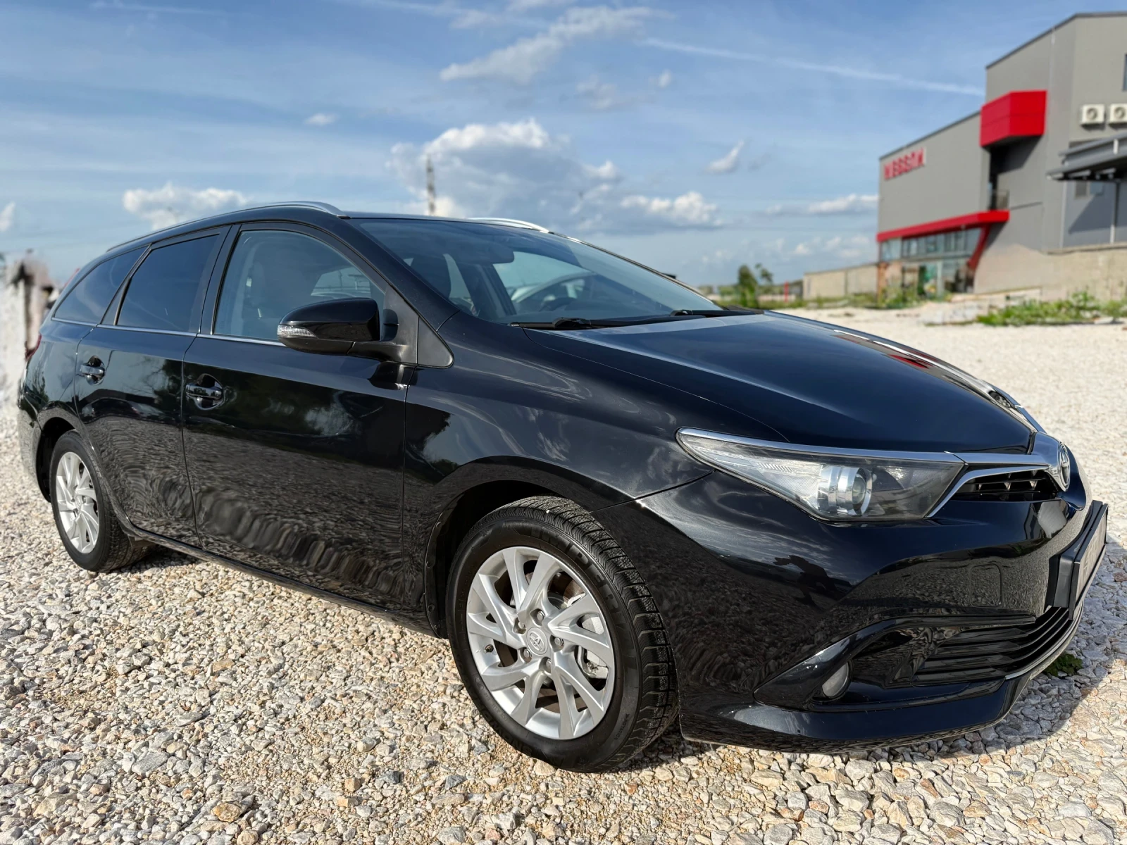 Toyota Auris 1.8 HYBRID / FACELIFT / NAVI / CAMERA / EURO 6B
