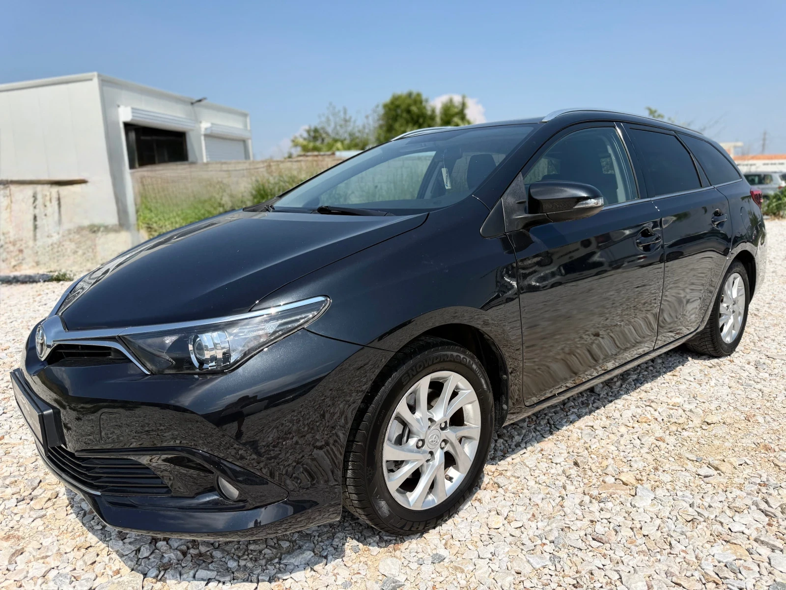 Toyota Auris 1.8 HYBRID / FACELIFT / NAVI / CAMERA / EURO 6B