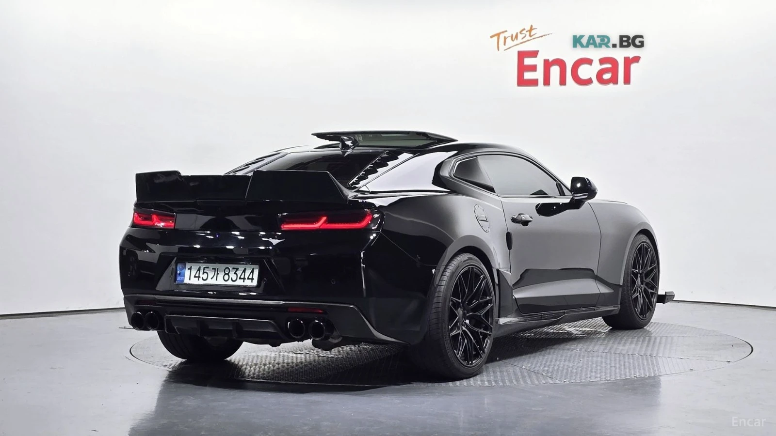 Chevrolet Camaro SS 6.2 V8* CARBON* КОЖА* ОБДУХВ* НАВИ* ПАНО, снимка 2 - Автомобили и джипове - 55331868