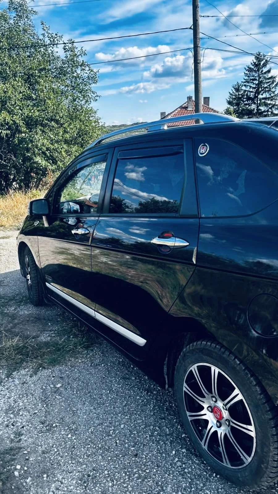 Honda Fr-v, снимка 3 - Автомобили и джипове - 55415846