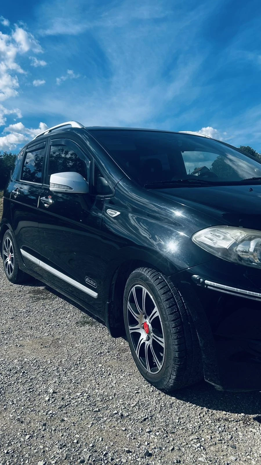Honda Fr-v, снимка 2 - Автомобили и джипове - 55415846