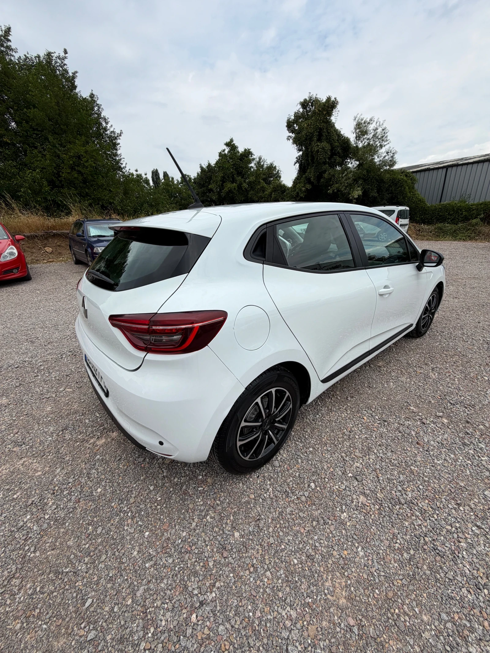 Renault Clio, снимка 6 - Автомобили и джипове - 55539828