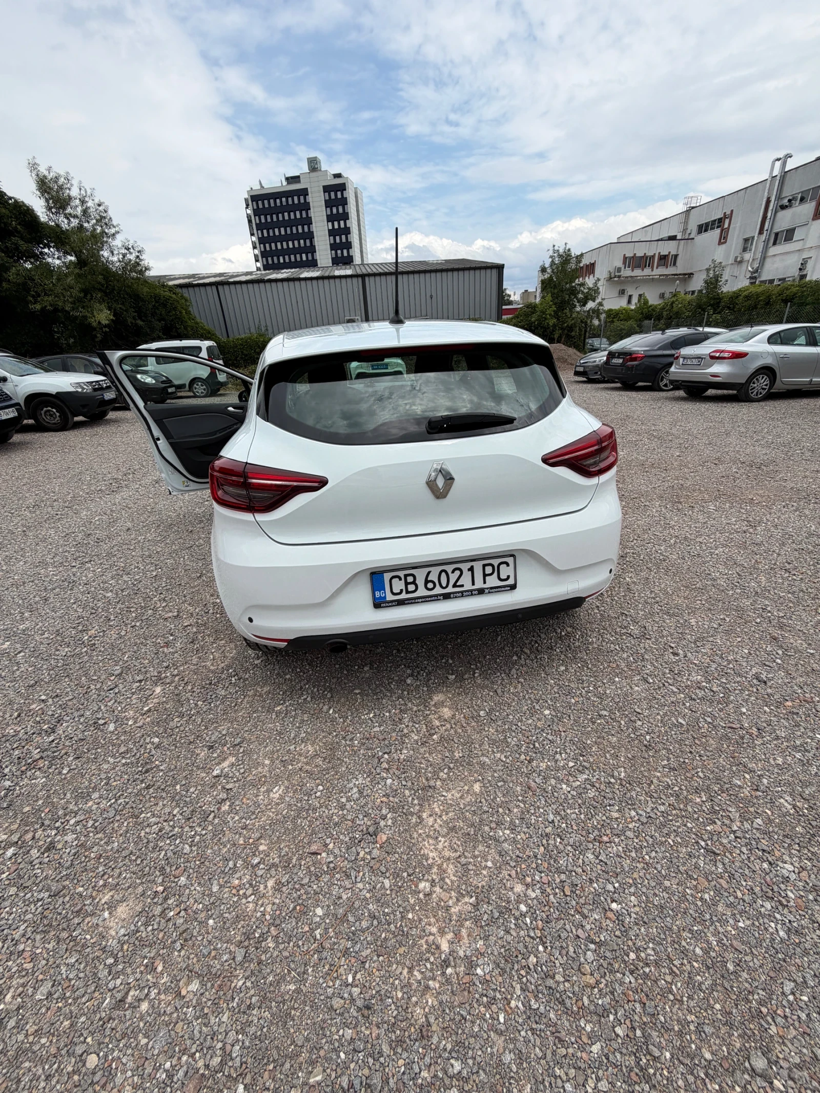 Renault Clio, снимка 8 - Автомобили и джипове - 55539828