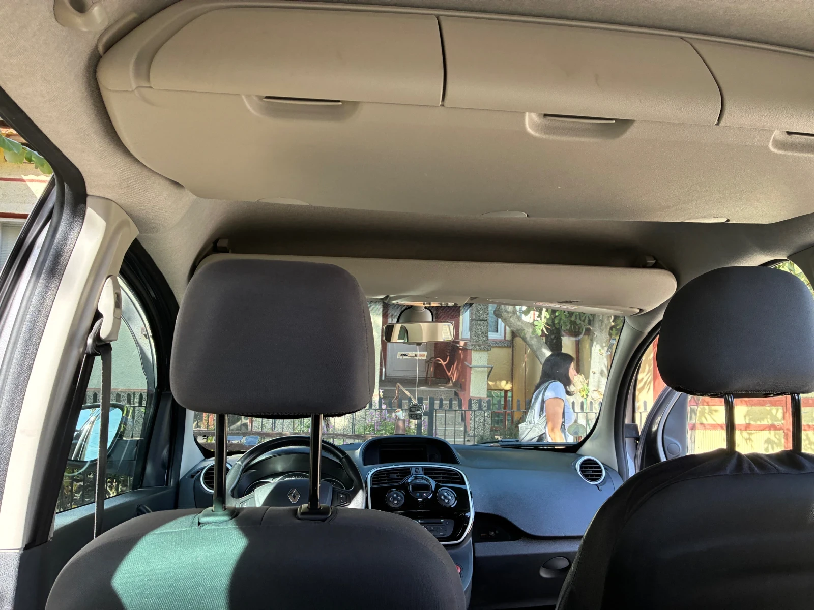 Renault Kangoo 4+ 1  110кс, снимка 7 - Автомобили и джипове - 56163925