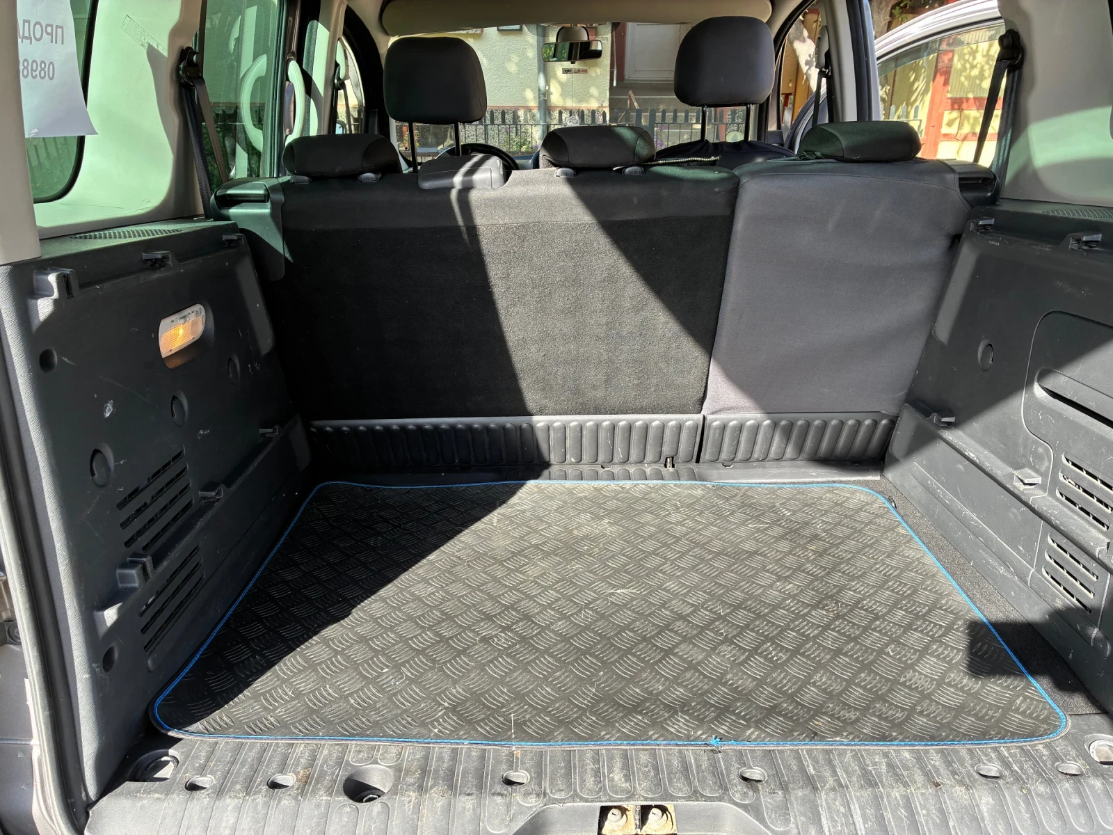 Renault Kangoo 4+ 1  110кс, снимка 4 - Автомобили и джипове - 56163925