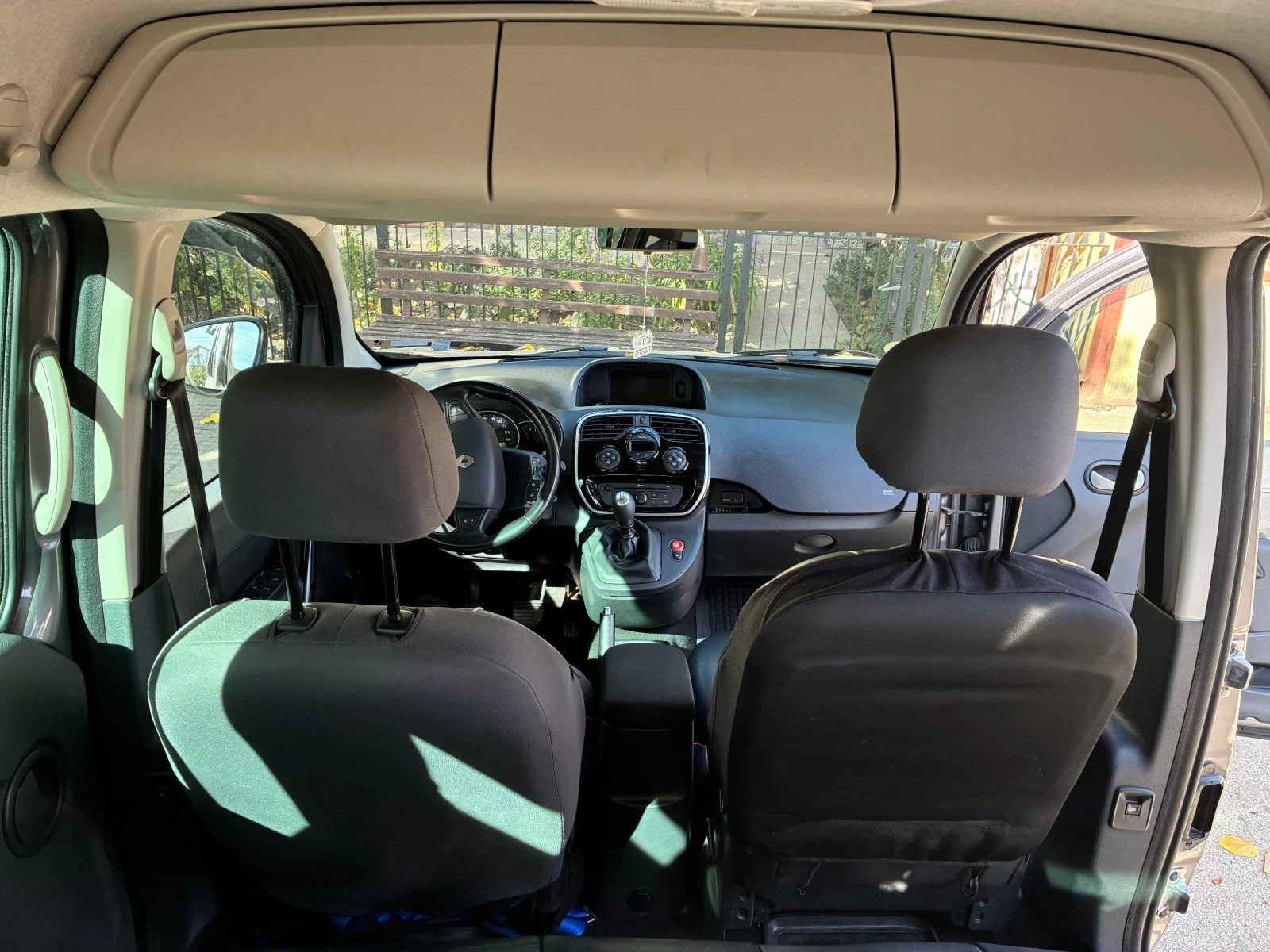 Renault Kangoo 4+ 1  110кс, снимка 6 - Автомобили и джипове - 56163925