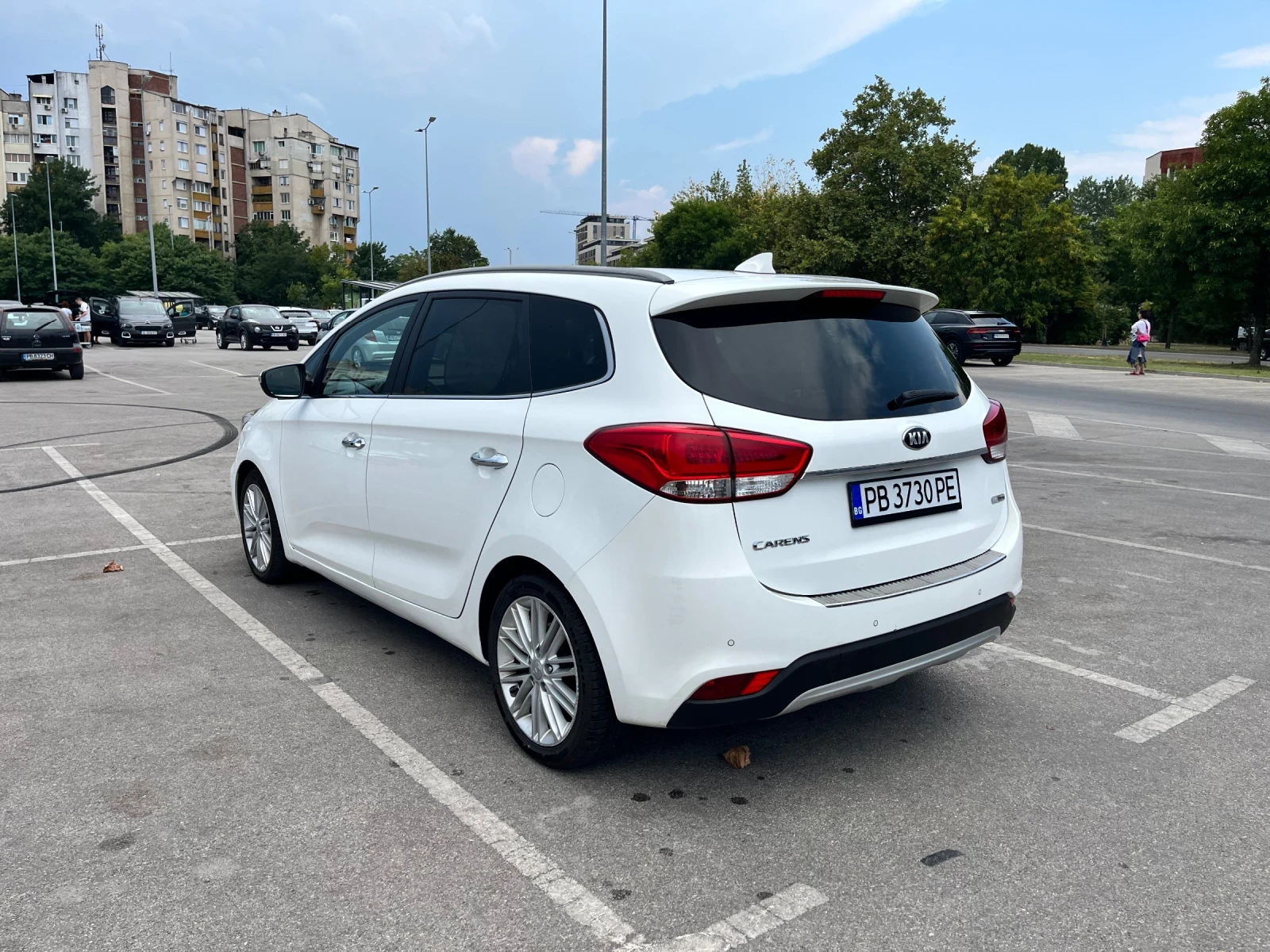 Kia Carens 1.7 CRDi 141 �.�. / 7DCT / 7 ����� / Facelift / �� | Mobile.bg � ����������� 4