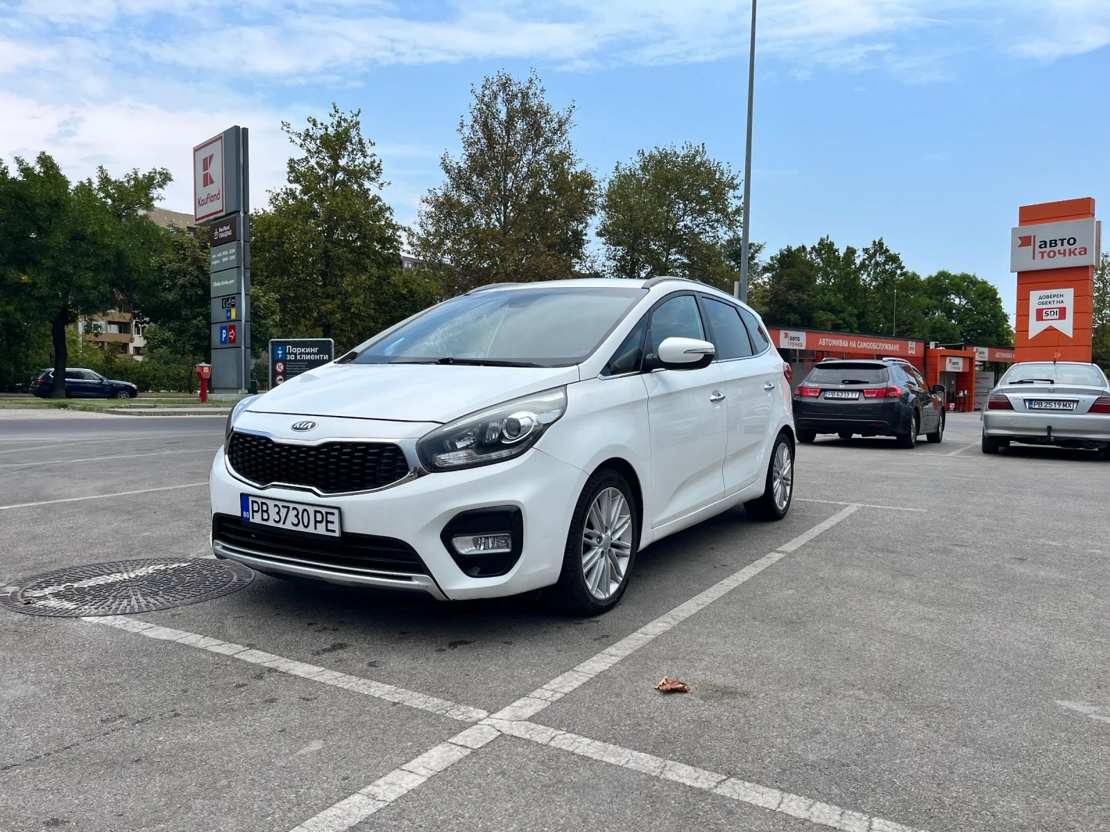 Kia Carens 1.7 CRDi 141 к.с. / 7DCT / 7 места / Facelift / ви