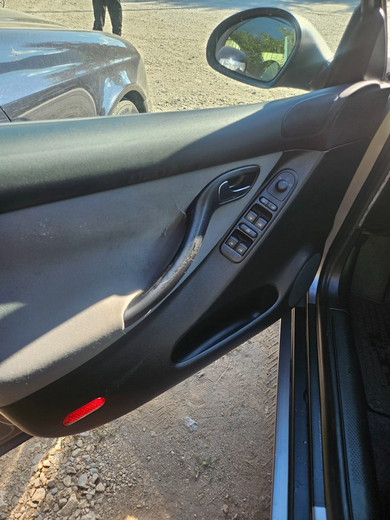 Seat Leon 1.9 TDI 90* Климатроник , снимка 2 - Автомобили и джипове - 56118043