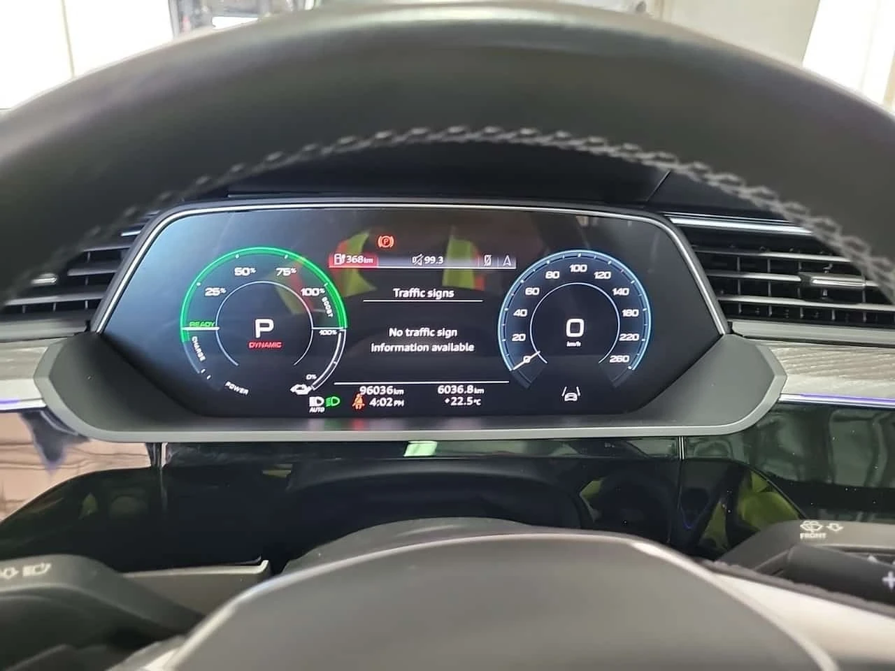 Audi E-Tron * TECHNIK * CARFAX * ПАНОРАМА * , снимка 10 - Автомобили и джипове - 56374195