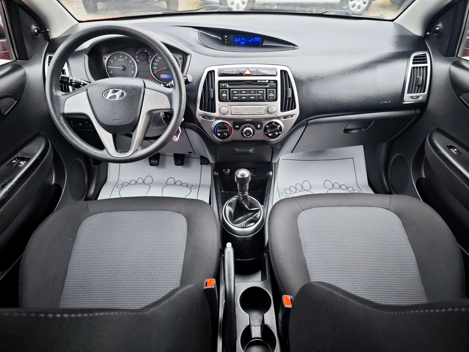 Hyundai I20 1.25 , снимка 12 - Автомобили и джипове - 56547279