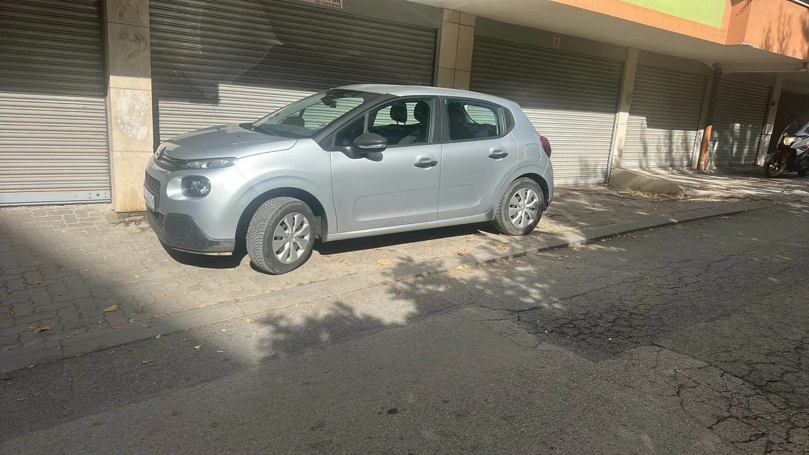 Citroen C3  1, 2 PURE TECH 64800 km !!!, снимка 2 - Автомобили и джипове - 56578583
