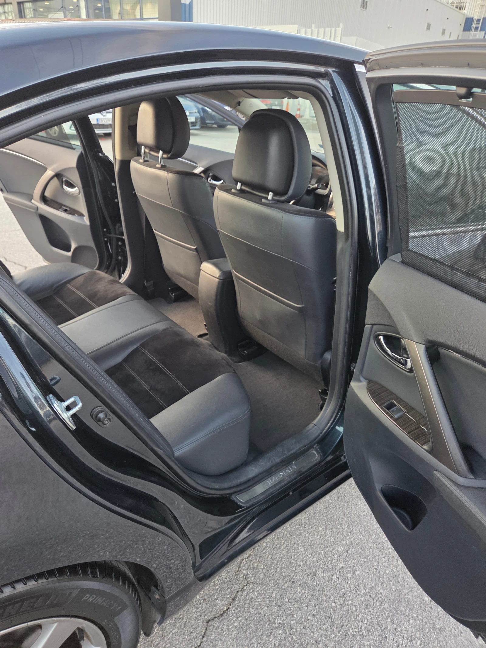 Toyota Avensis, снимка 7 - Автомобили и джипове - 56584331