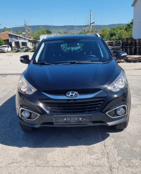 Hyundai IX35 2.0i Автомат, 4x4, Уникат, Швейцария , снимка 2